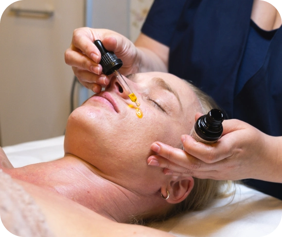 Aromaterapeutické kosmetické ošetření pleti